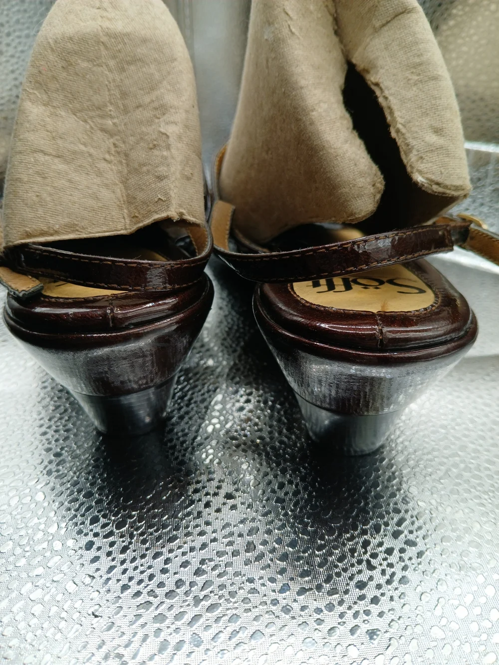 Sofft Dark Brown Patent Leather Buckle Sandals Women's Size 7